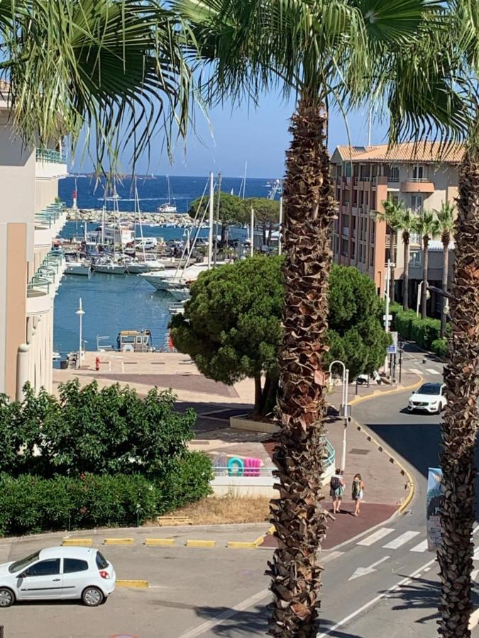 Port Frejus - Le Romanee - Appartement Vue Mer - 2 Chambres ภายนอก รูปภาพ